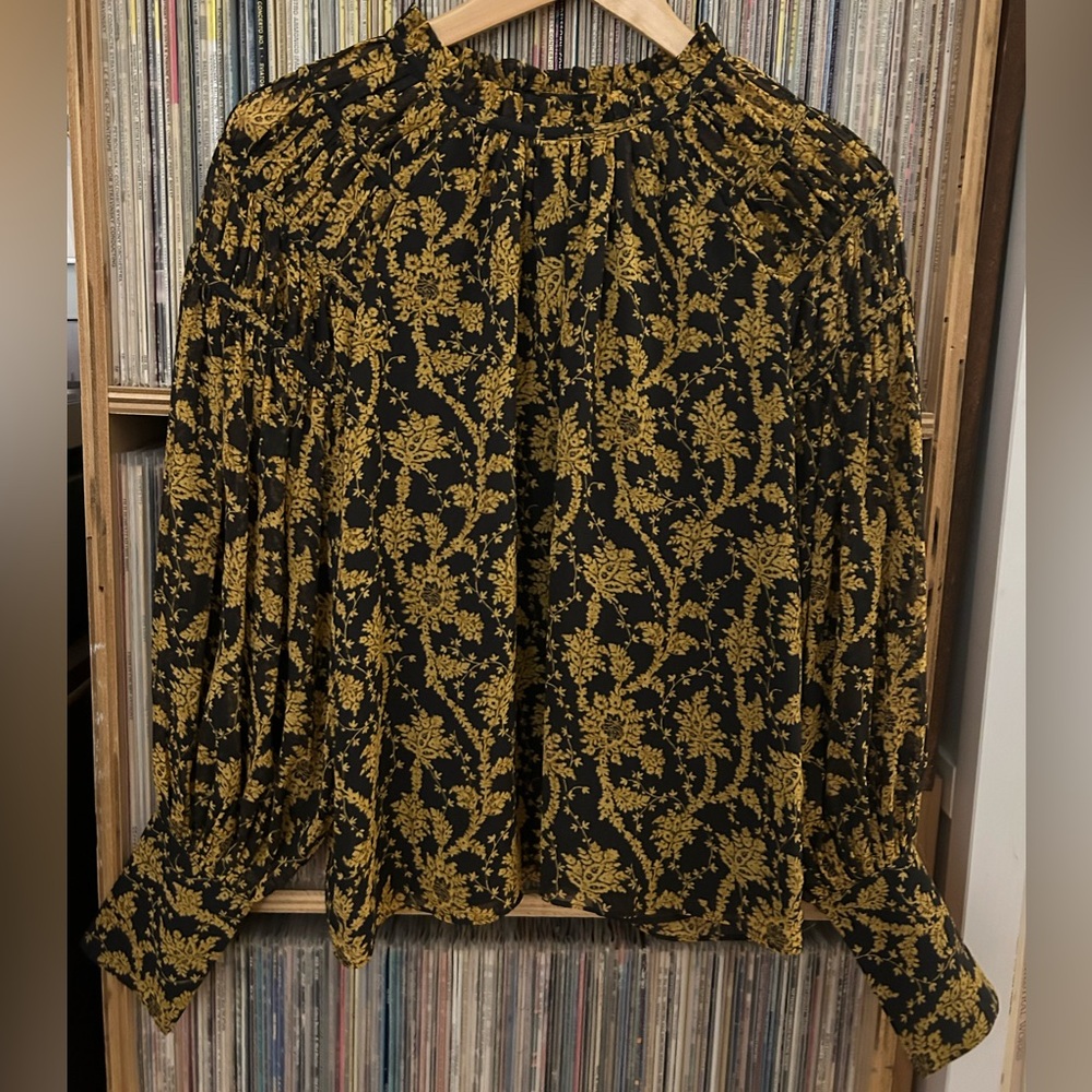 Ann Taylor long bishop sleeve top